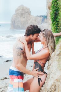 カップル旅行で割り勘が気まずい時の対応方法は？